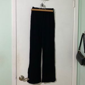 Ribbed flared leggings